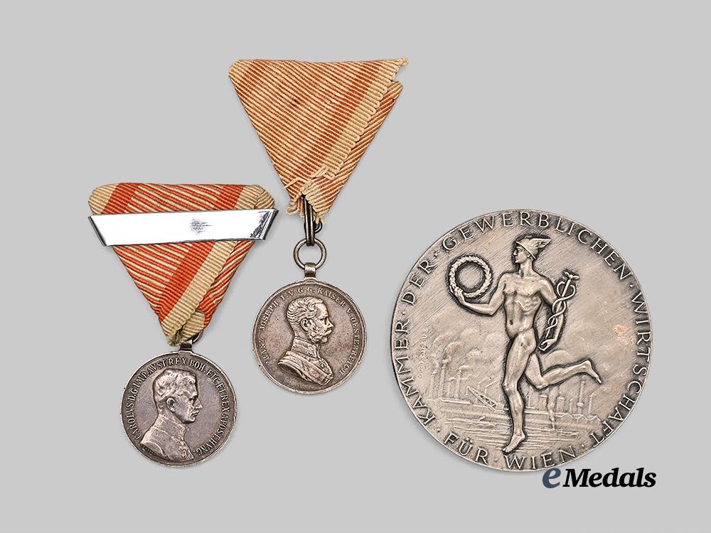 austria,_imperial._a_trio_of_bravery_and_civil_merit_medals_e_medals__e_u21716_2