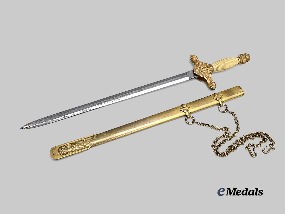 spain,_franco_period._a_falange_army_officer's_dagger,_by_a_r_t_i_l_l_e_r_i_a_fca_d_e_t_o_l_e_d_o_e_medals__e_u23420_2