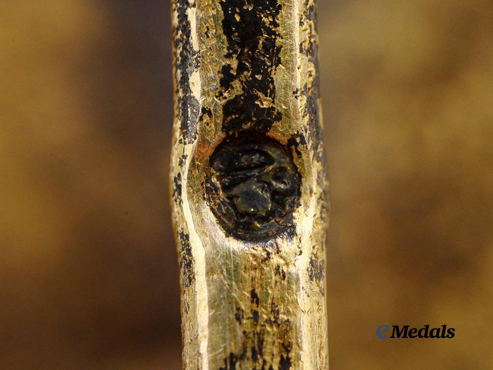 russia,_imperial._a_badge_of_the_red_cross_society,_c.1905_e_medals__e_u23840_4