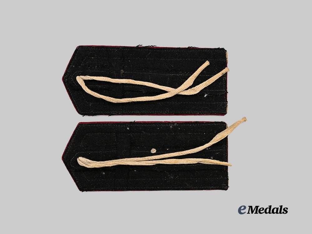 russia,_imperial._a_set_of_cadet_corps_shoulder_boards_e_medals__e_u24138_3