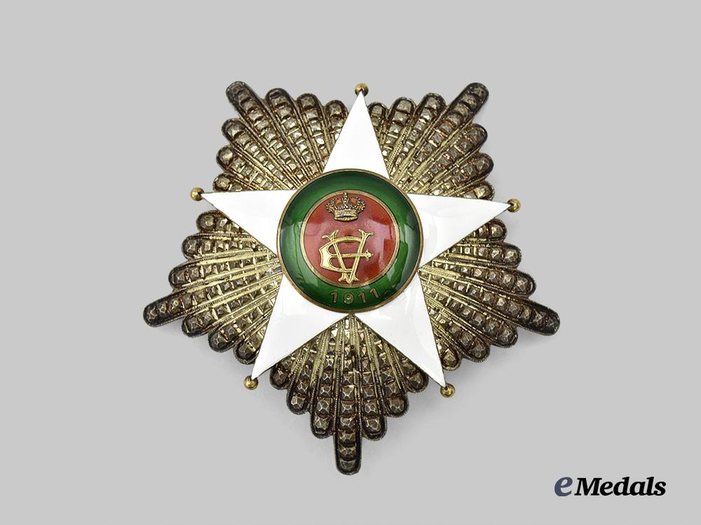 italy,_kingdom._an_order_of_the_colonial_star,_grand_cross_set_with_rare_large_star,_in_gold,_by_cravanzola,_c.1938_e_medals__e_u24184_7
