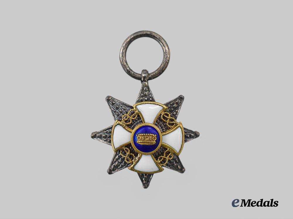 italy,_kingdom._an_order_of_the_crown_of_italy,_grand_officer_set_in_gold,_in_case_e_medals__e_u24190_13