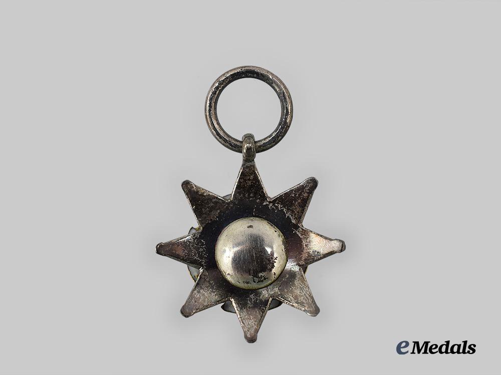 italy,_kingdom._an_order_of_the_crown_of_italy,_grand_officer_set_in_gold,_in_case_e_medals__e_u24190_14