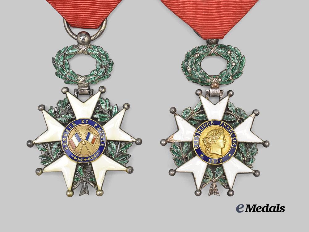 france,_third_republic._two_orders_of_the_legion_of_honour,_knights_e_medals__e_u24252_3