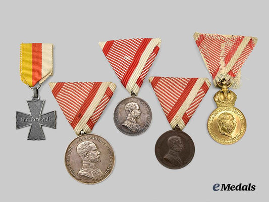 austria,_imperial._a_lot_of_five_first_war_military_medals_e_medals__e_u24264_2