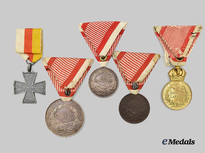 austria,_imperial._a_lot_of_five_first_war_military_medals_e_medals__e_u24264_5