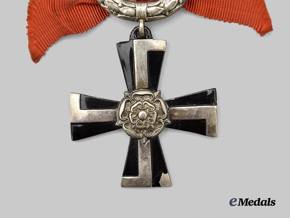 finland,_republic._an_order_of_the_cross_of_liberty,_i_v_class_e_medals__e_u24265_3