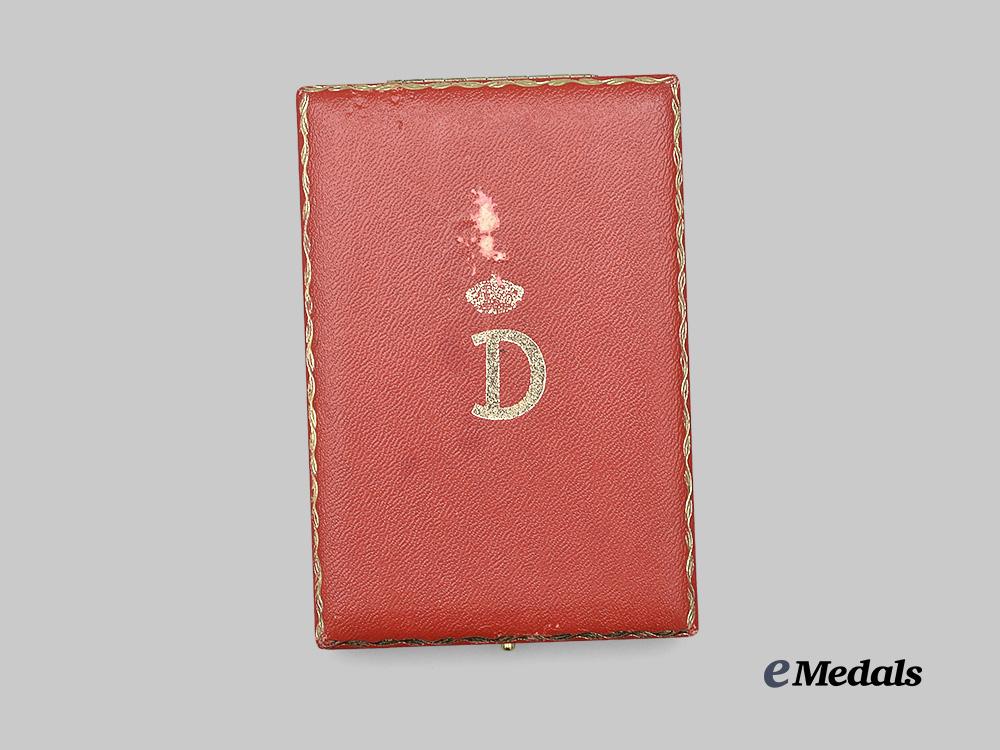 denmark,_kingdom._an_order_of_dannebrog,_commander,_c.1975_e_medals__e_u24292_2