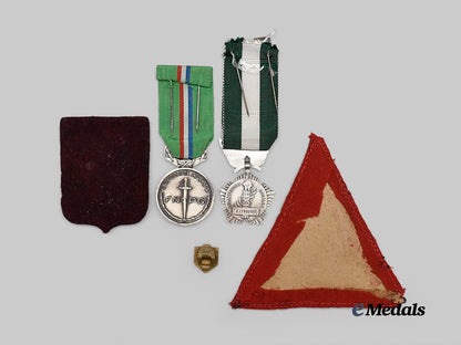 france,_republic._a_lot_of_second_war_prisoner_of_war_medals_and_insignia_e_medals__e_u24293_4