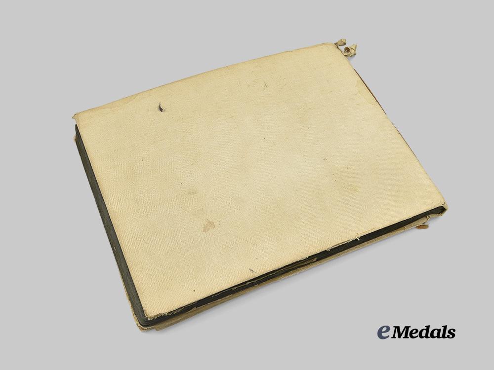 poland,_republic._a_photo_album_and_books_from_the_second_war_e_medals__e_u24307_14