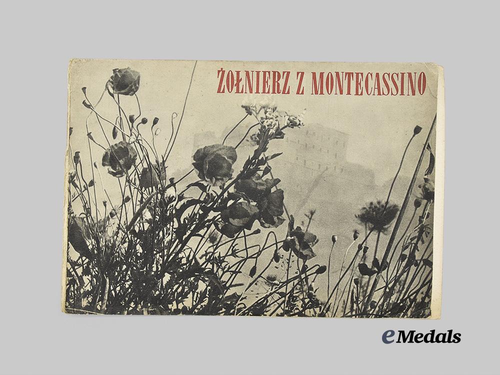 poland,_republic._a_photo_album_and_books_from_the_second_war_e_medals__e_u24307_15