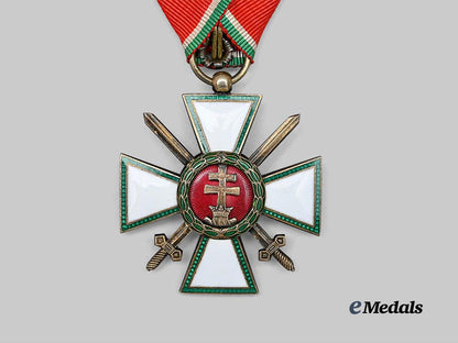 hungary,_kingdom._an_order_of_merit,_i_v_class_knight_with_swords_e_medals__e_u24316_3