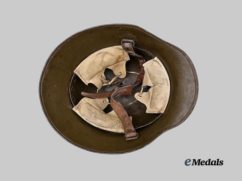 austria-_hungary,_empire._an_m17_stahlhelm,_with_bleckmann_mill_mark_e_medals__e_u24347_8