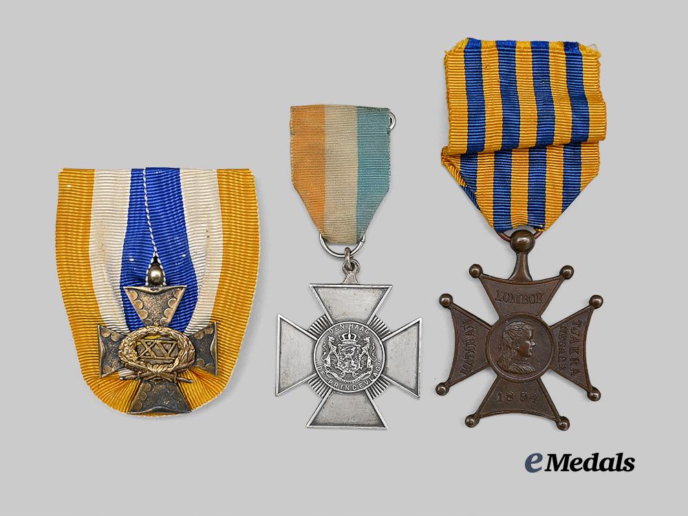 netherlands,_kingdom._a_lot_of_three_decorations_e_medals__e_u24367_3