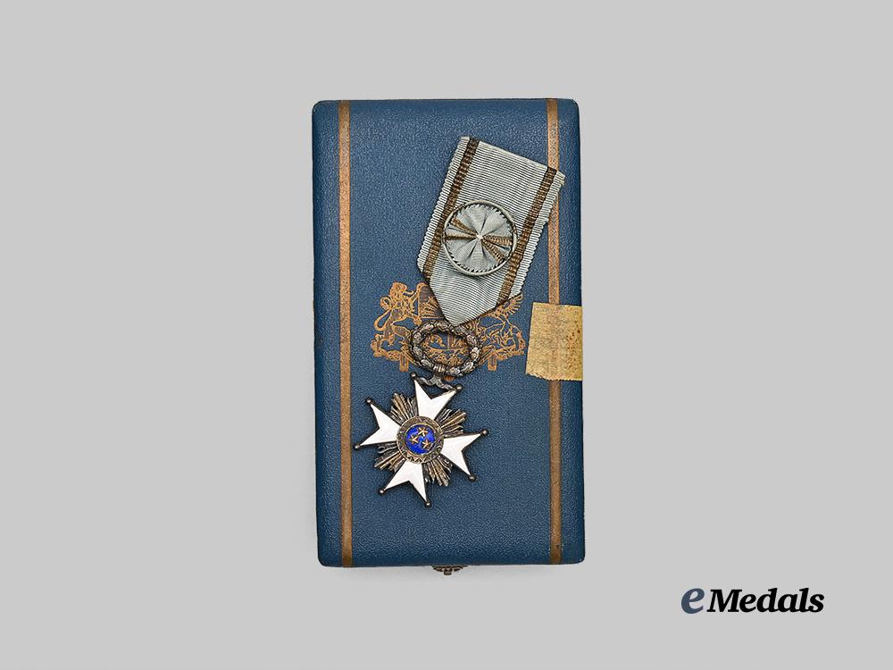 latvia,_kingdom._an_order_of_the_three_stars,_i_v_class_in_case,_by_muller_e_medals__e_u24371_4
