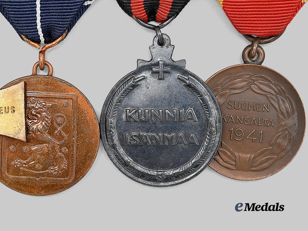 finland,_republic._a_second_war_medal_bar_with_five_medals,_awards,_and_decorations_e_medals__e_u24388_6