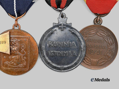 finland,_republic._a_second_war_medal_bar_with_five_medals,_awards,_and_decorations_e_medals__e_u24388_6