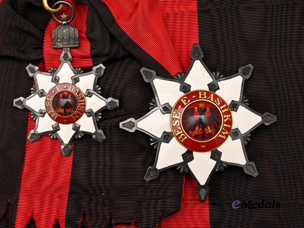 albania,_principality._a_rare_order_of_the_black_eagle,_grand_cross_set_e_medals__e_u24390_2