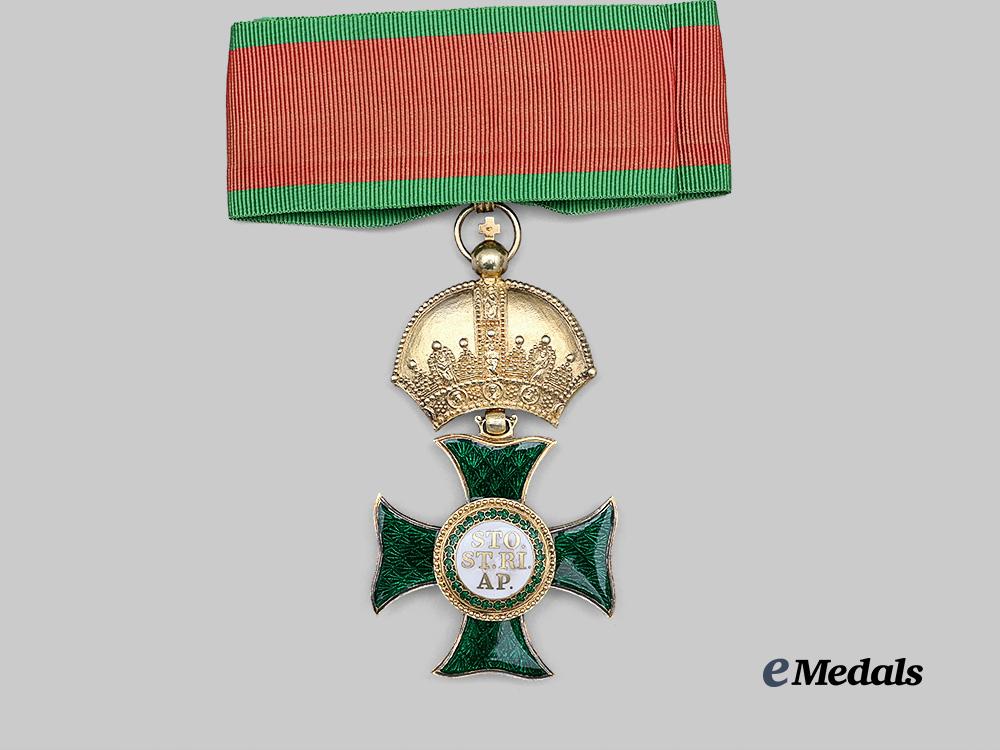 austria-_hungary,_kingdom._an_order_of_st._stephen_of_hungary,_commander_cross,_by_chobillon,_c.1900_e_medals__e_u24405_4