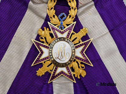 spain,_kingdom._a_royal_order_of_noble_dames_of_queen_maria_luisa,_in_gold,_c.1880_e_medals__e_u24412_4