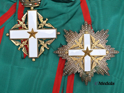 italy,_republic._an_order_of_merit_of_the_italian_republic,_grand_cross_set_e_medals__e_u24427_4