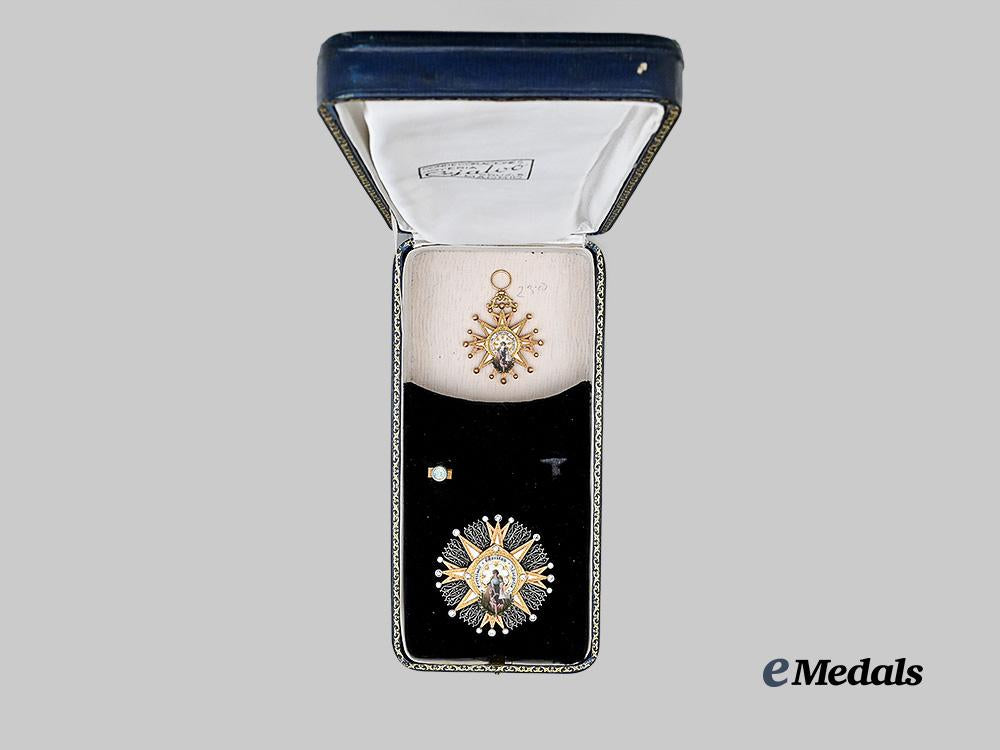 spain,_kingdom._an_order_of_charity,_grand_cross_in_gold_and_diamonds,_white_distinction,_by_cejalvo_e_medals__e_u24438_3