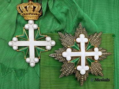 italy,_kingdom._an_order_of_st._maurice_and_st._lazarus,_grand_cross_set,_in_gold,_c.1880_e_medals__e_u24447_2