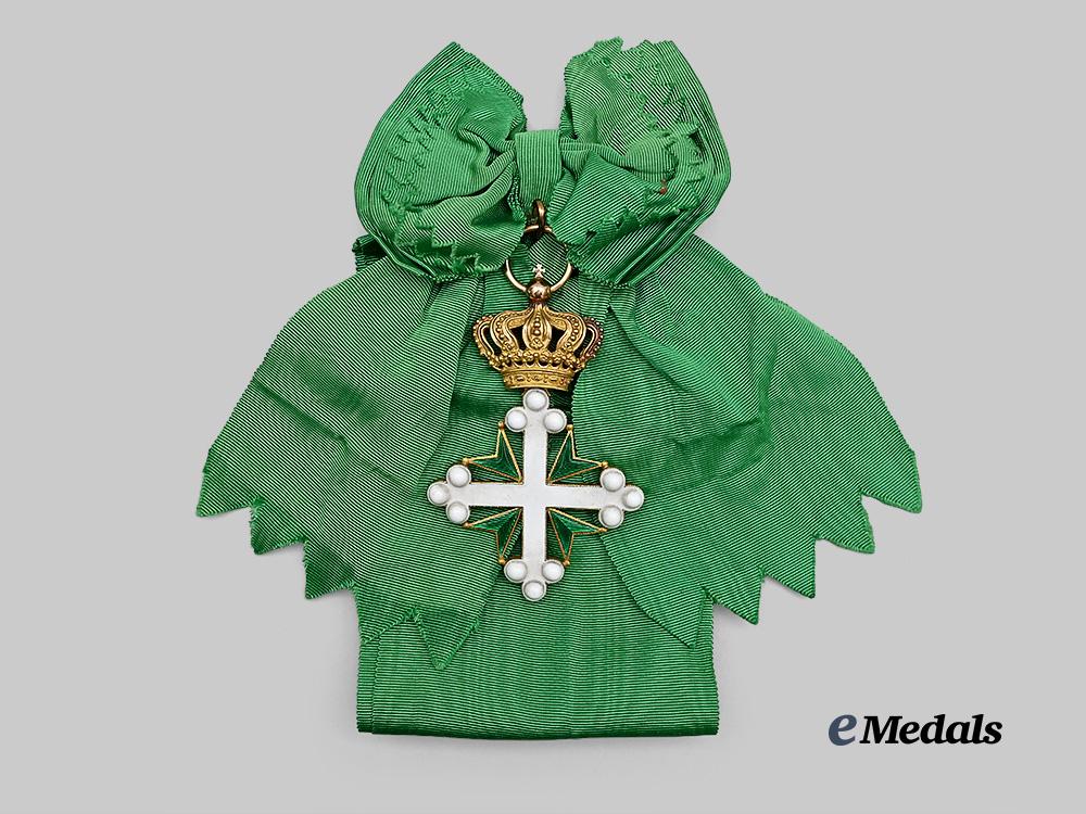 italy,_kingdom._an_order_of_st._maurice_and_st._lazarus,_grand_cross_set,_in_gold,_c.1880_e_medals__e_u24447_3