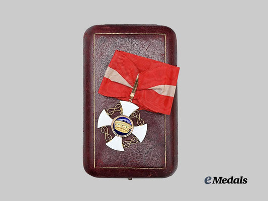 italy,_kingdom._an_order_of_the_crown,_commander_in_gold,_with_case,_c.1900_e_medals__e_u24451_5