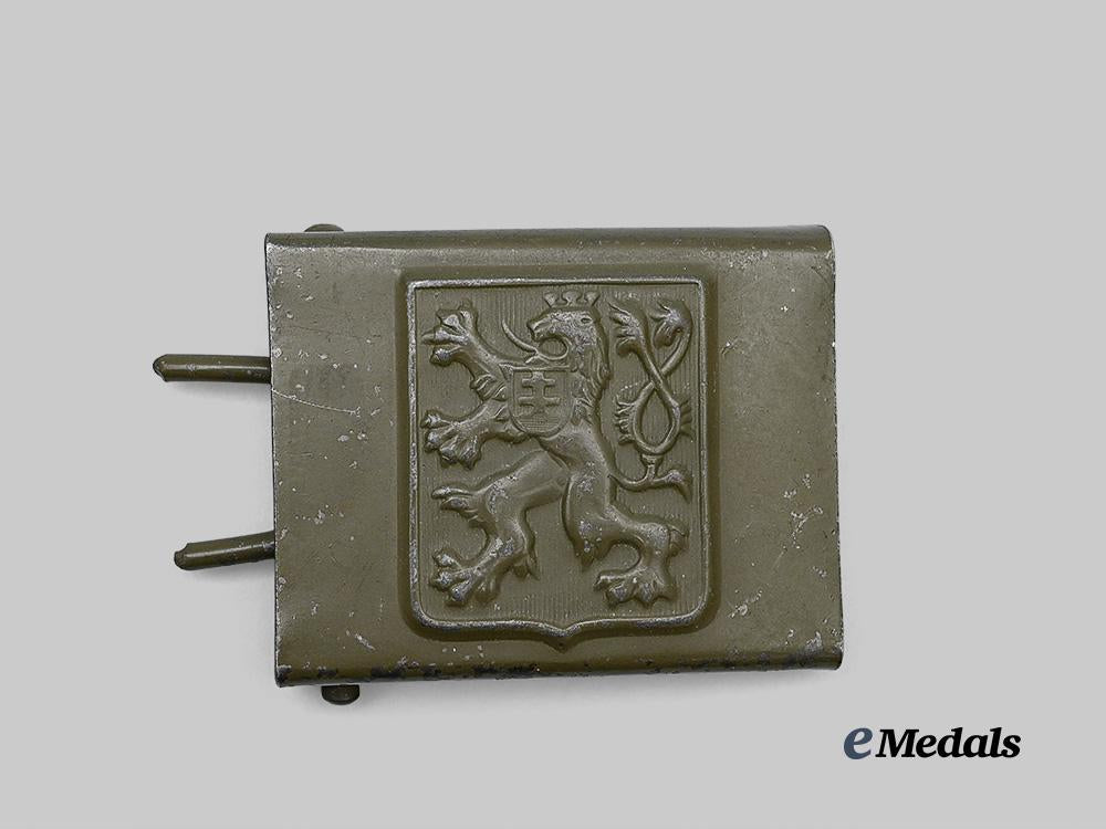czechoslovakia,_republic._a_second_war_army_belt_buckle_e_medals__e_u24478_2
