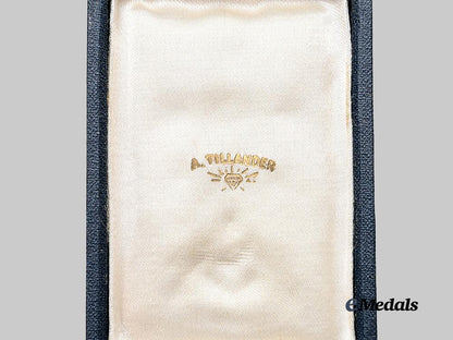 finland._an_order_of_the_white_rose,_knight,_in_case_e_medals__e_u24482_4