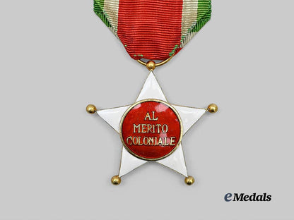 italy,_kingdom._an_order_of_the_colonial_star,_knight,_in_gold,_c.1930_e_medals__e_u24483_5