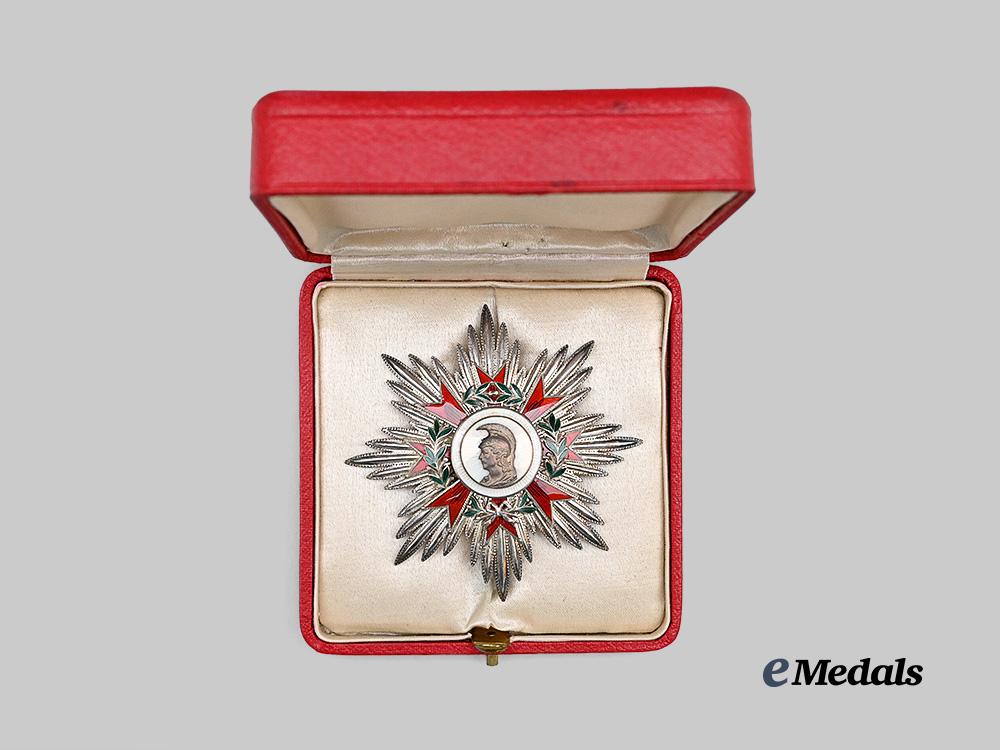 spain,_i_i_republic._a_rare_order_of_the_republic,_grand_cross_star,_by_cejalvo_e_medals__e_u24496_3