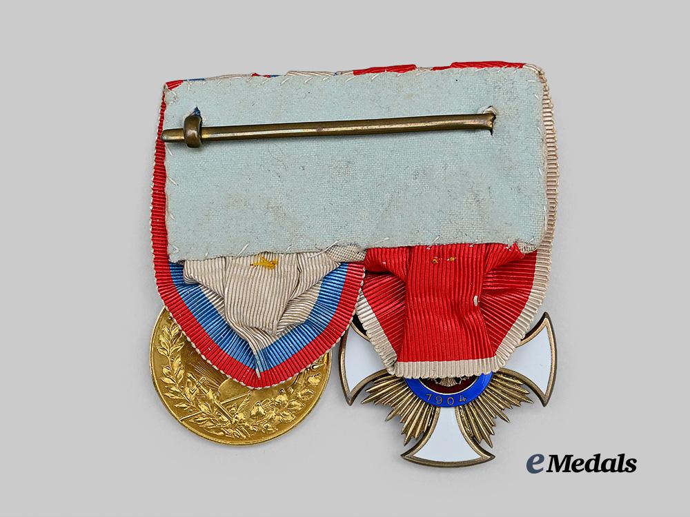 serbia,_kingdom._a_medal_bar_of_karageorge_and_gold_commemorative_medal_belonging_to_tsar_ferdinand_i_of_bulgaria_e_medals__e_u24500_4