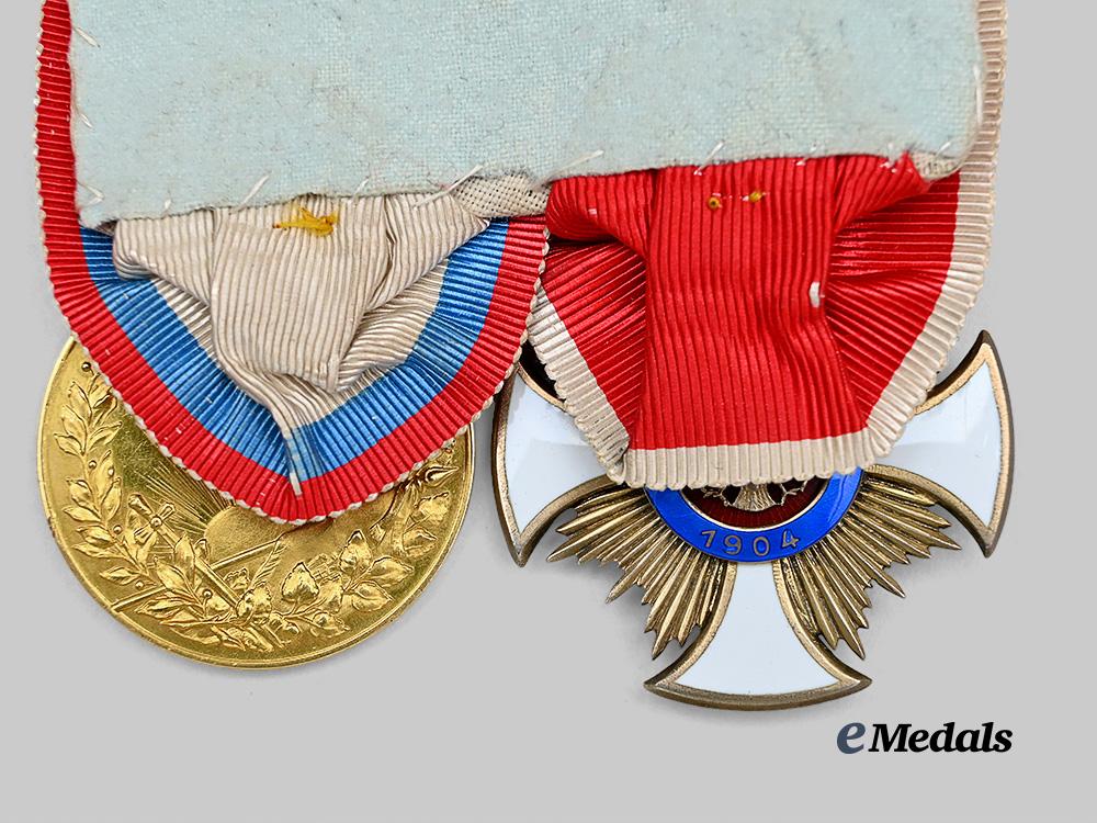 serbia,_kingdom._a_medal_bar_of_karageorge_and_gold_commemorative_medal_belonging_to_tsar_ferdinand_i_of_bulgaria_e_medals__e_u24500_5