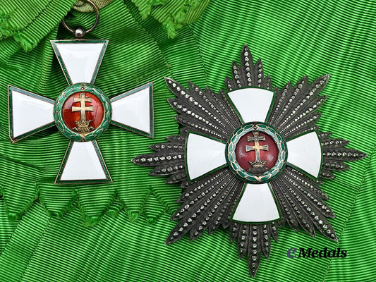 hungary,_kingdom._an_order_of_merit,_i_class_grand_cross_set,_c.1935_e_medals__e_u24501_2