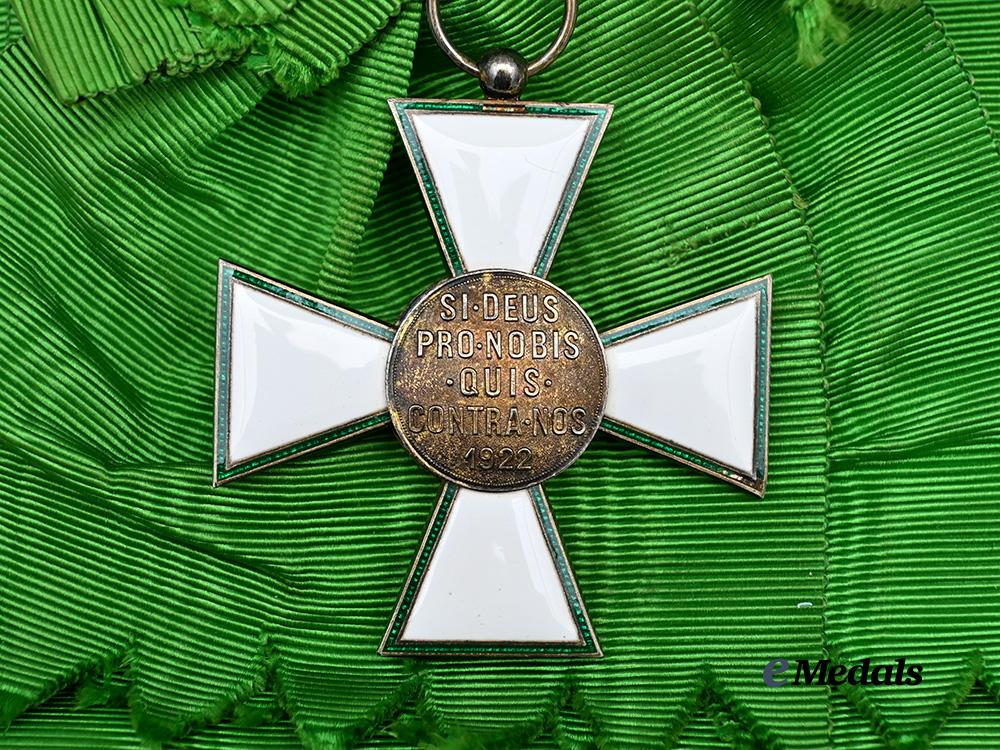hungary,_kingdom._an_order_of_merit,_i_class_grand_cross_set,_c.1935_e_medals__e_u24501_5