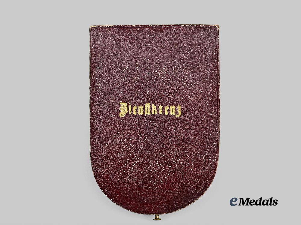 austria,_imperial._a_military_long_service_decoration,_i_class_for_officers,_c.1865_e_medals__e_u24506_2