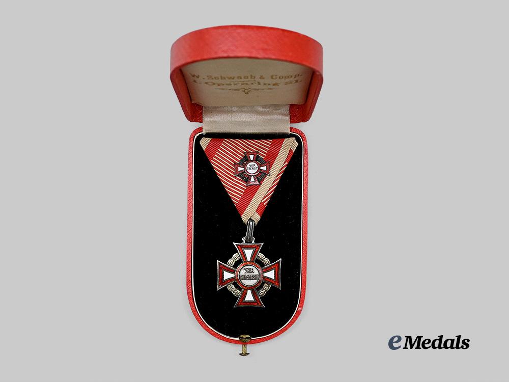 austria,_imperial._a_military_merit_cross,_i_i_i_class_with_small_i_class_with_war_decoration,_by_kochert,_c.1900_e_medals__e_u24509_3