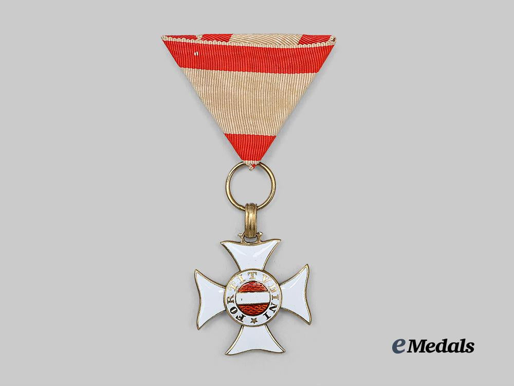 austria,_imperial._an_order_of_maria_theresa,_knight,_by_rothe,_c.1916_e_medals__e_u24532_3