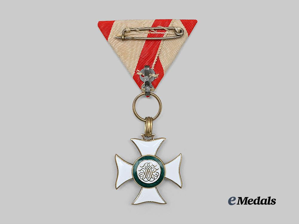 austria,_imperial._an_order_of_maria_theresa,_knight,_by_rothe,_c.1916_e_medals__e_u24532_5