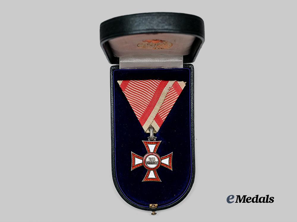 austria,_imperial._a_military_merit_cross,_type_i,_in_case,_c.1880_e_medals__e_u24535_3