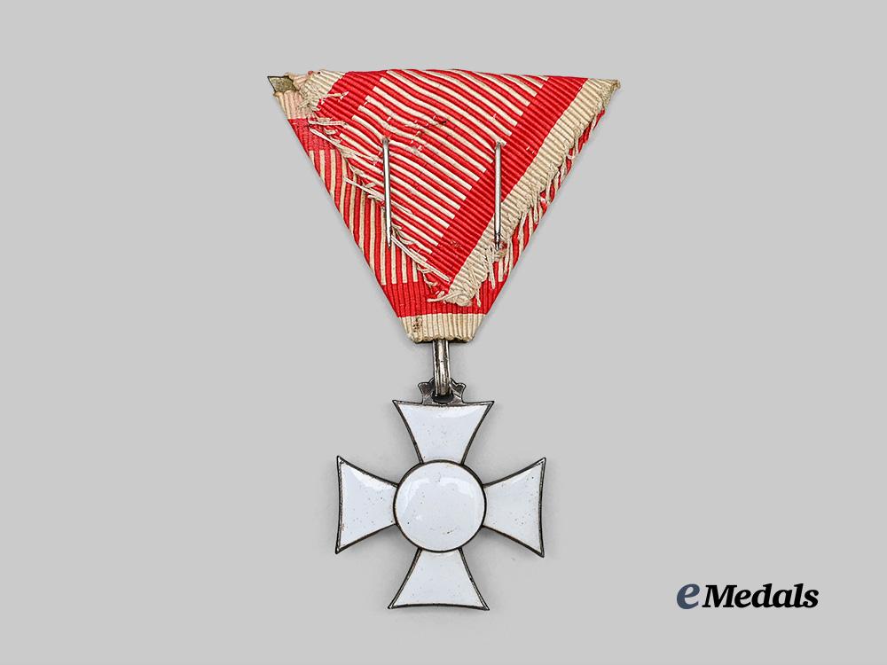 austria,_imperial._a_military_merit_cross,_type_i,_in_case,_c.1880_e_medals__e_u24535_7