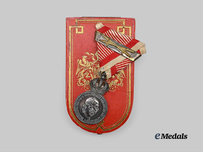 austria,_imperial._a_military_merit_medal,_silver_grade_with_swords_and_case,_by_rothe_e_medals__e_u24537_5