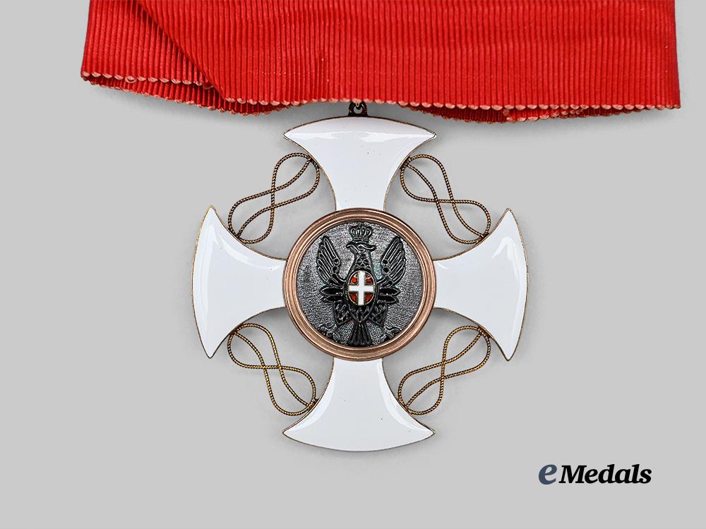 italy,_kingdom._an_order_of_the_crown,_grand_officer’s_set,_in_gold,_by_cravanzola_e_medals__e_u24544_10