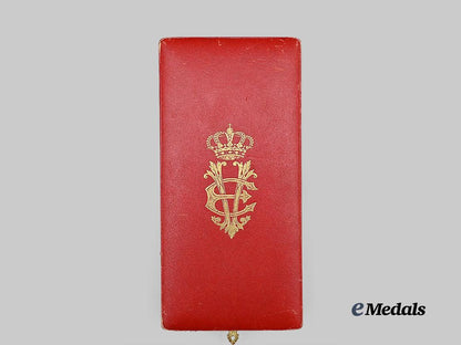 italy,_kingdom._an_order_of_the_crown,_grand_officer’s_set,_in_gold,_by_cravanzola_e_medals__e_u24544_2