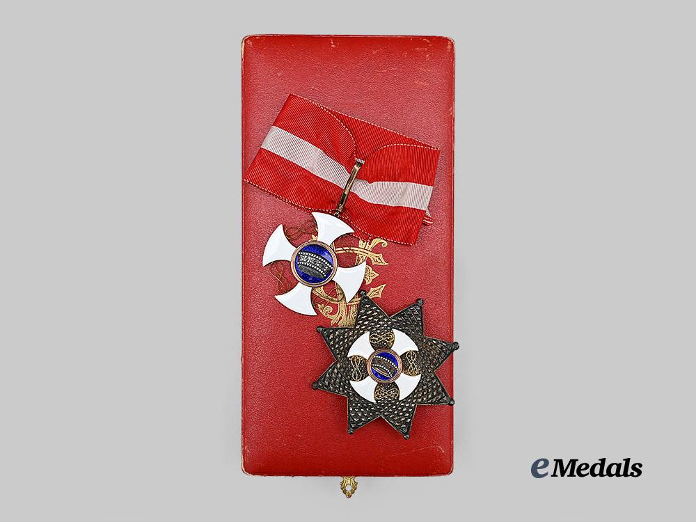 italy,_kingdom._an_order_of_the_crown,_grand_officer’s_set,_in_gold,_by_cravanzola_e_medals__e_u24544_5
