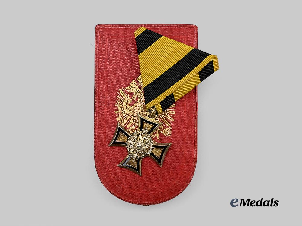 austria,_imperial._a_military_long_service_decoration,_i_i_class_for_officers_for40_years,_c.1900_e_medals__e_u24545_5
