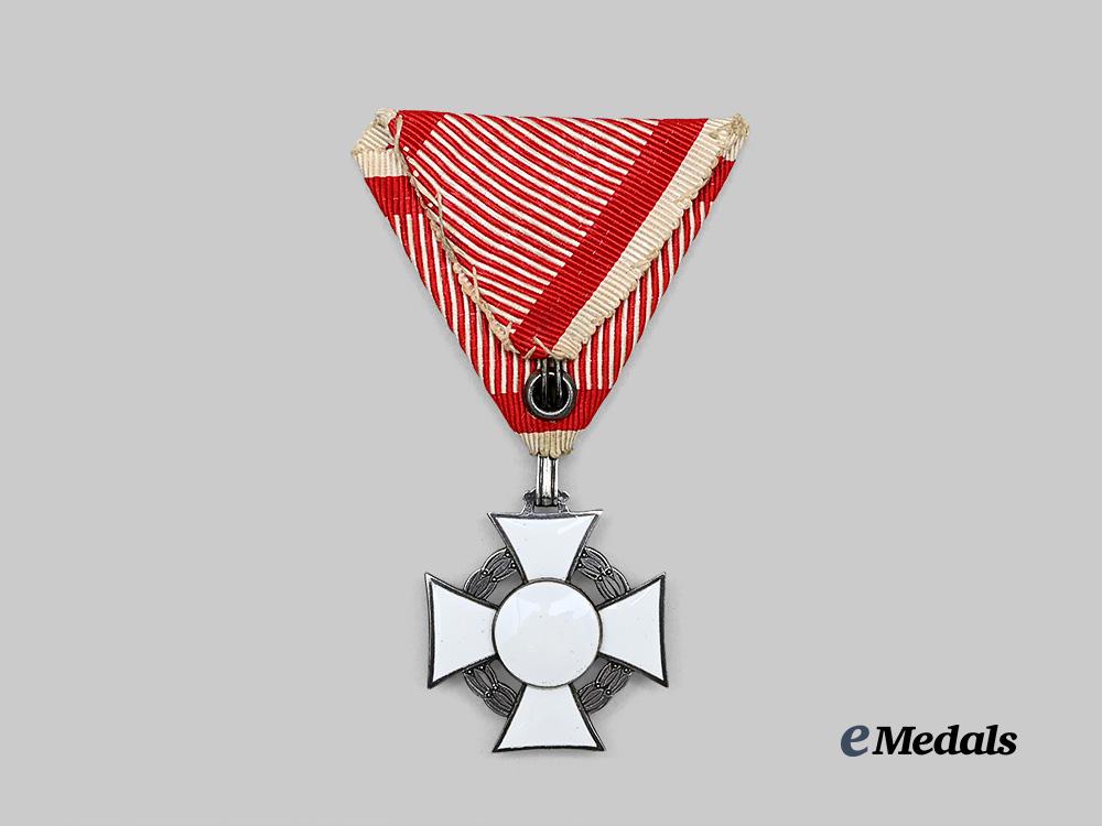 austria,_imperial._a_military_merit_cross,_i_i_i_class_by_a._e._kochert,_in_case,_c.1915_e_medals__e_u24546_8