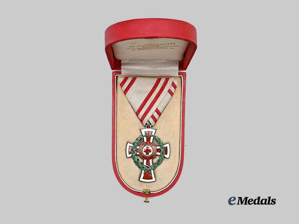 austria,_imperial._a_honour_decoration_of_the_red_cross,_military_division,_i_i_class_cross,_by_scheid_e_medals__e_u24549_3